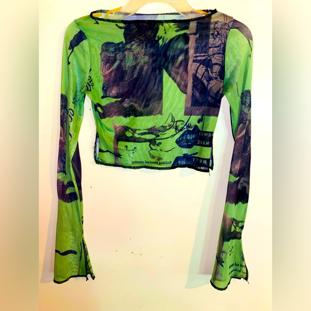 Green Graphic Mesh Long Sleeve Top Size Small
